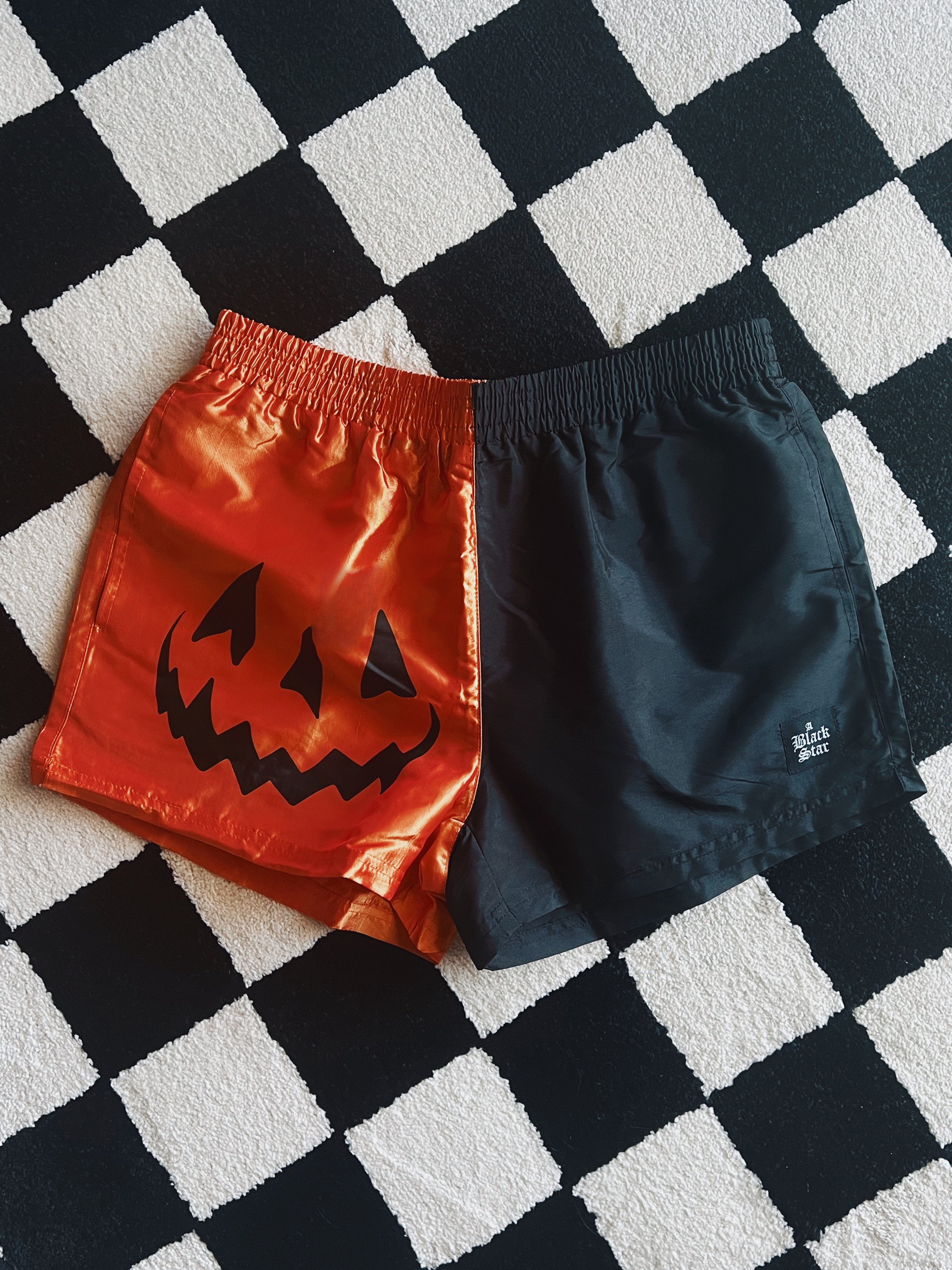 ●CLUT STUDIO● 0 9 Heart Pumpkin Shorts - BLACK Designer fashion, Seoul-fully created | W Concept